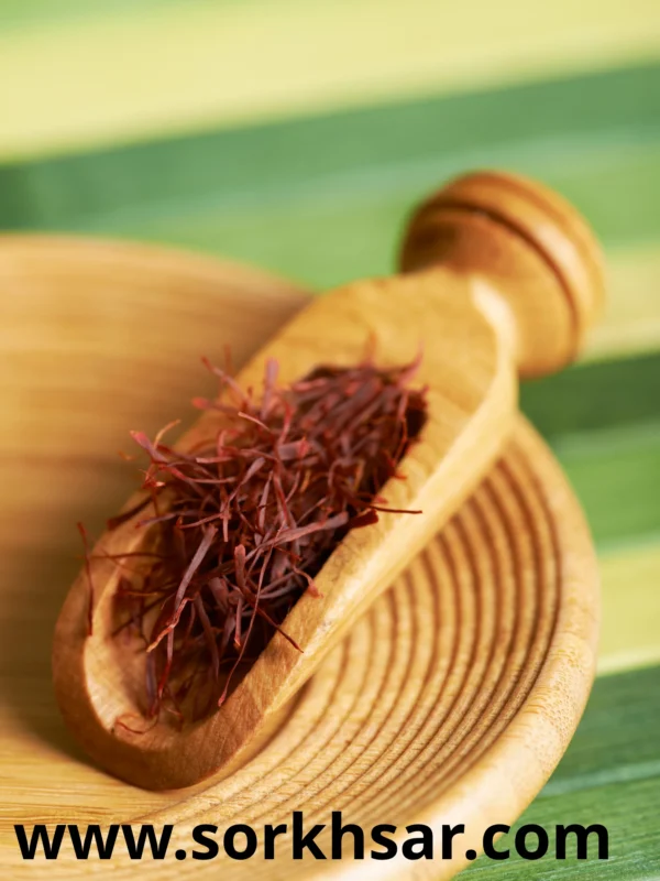 نیم گرم زعفران نگین